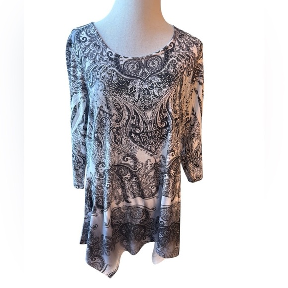 One World Live and Let Live Studded 3/4 Sleeve Top Women's Size Medium - Picture 4 of 15